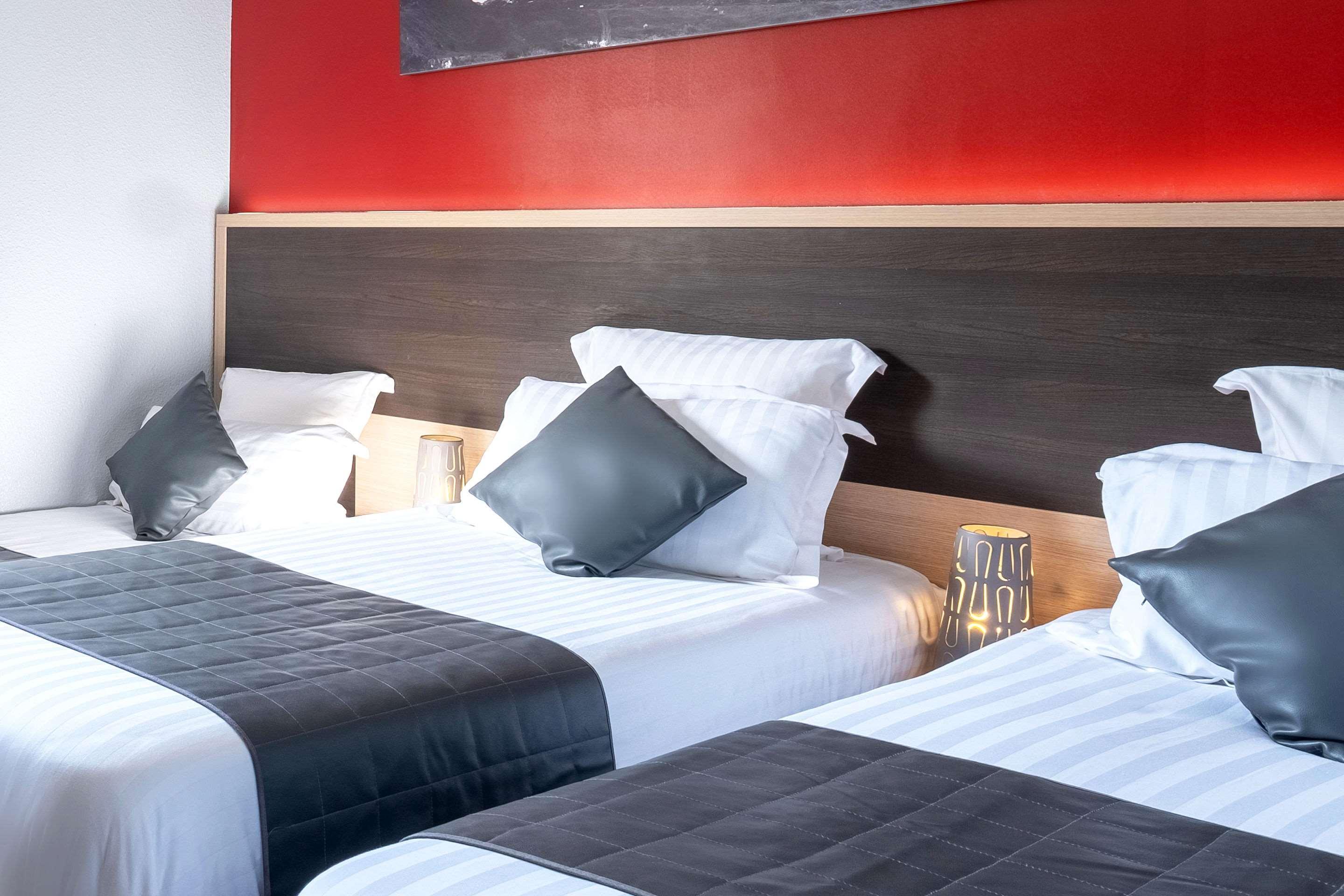 Comfort Hotel Clermont Saint Jacques Clermont-Ferrand Exterior foto