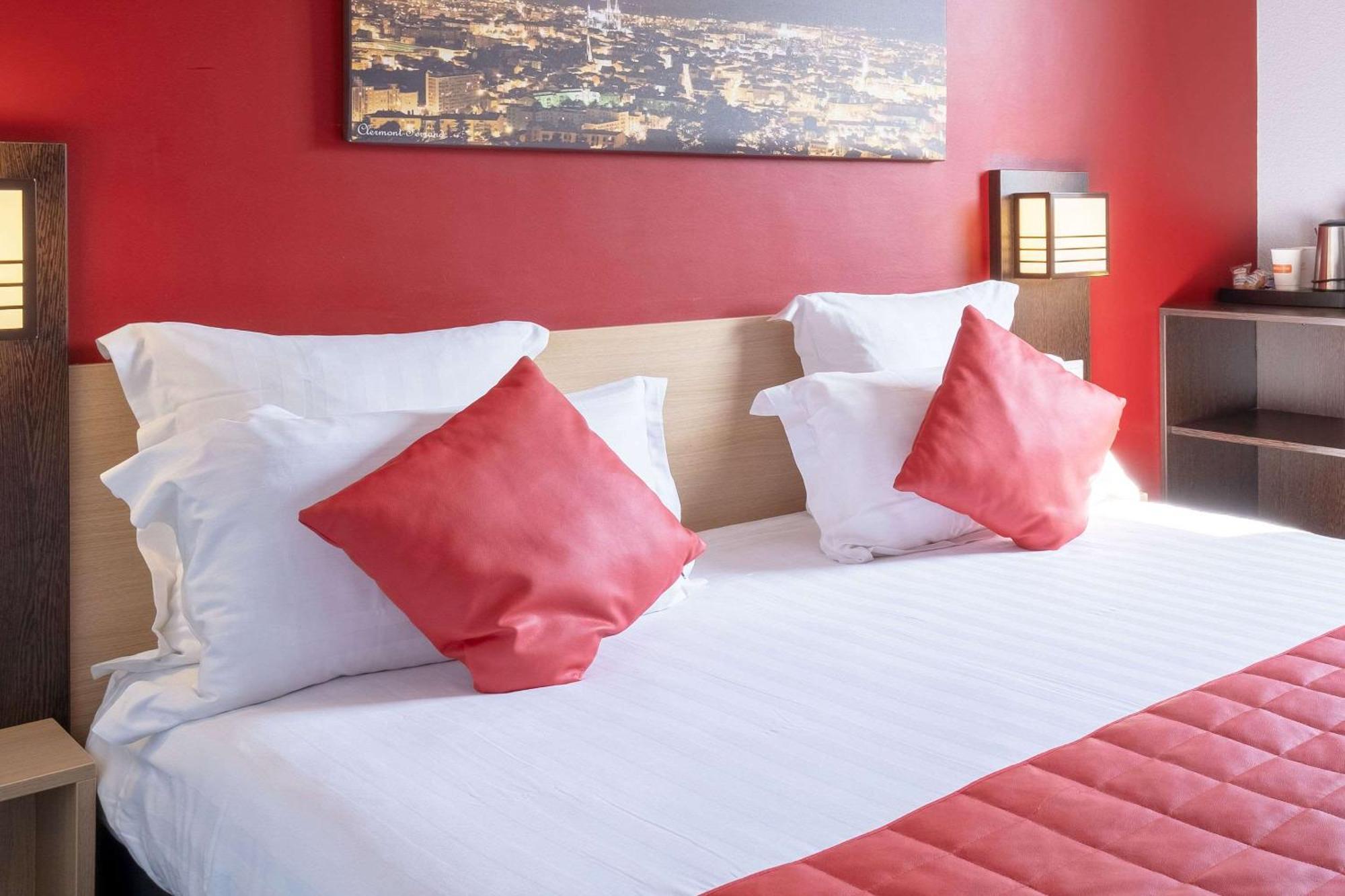 Comfort Hotel Clermont Saint Jacques Clermont-Ferrand Exterior foto