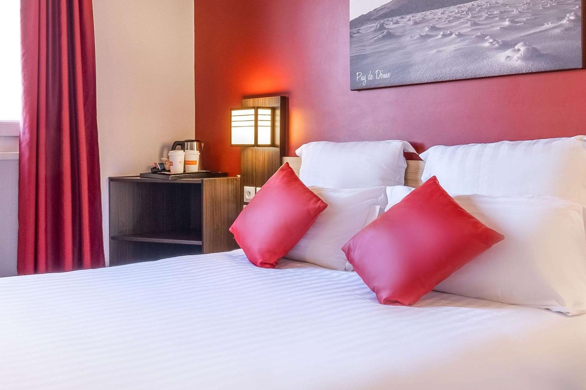 Comfort Hotel Clermont Saint Jacques Clermont-Ferrand Exterior foto