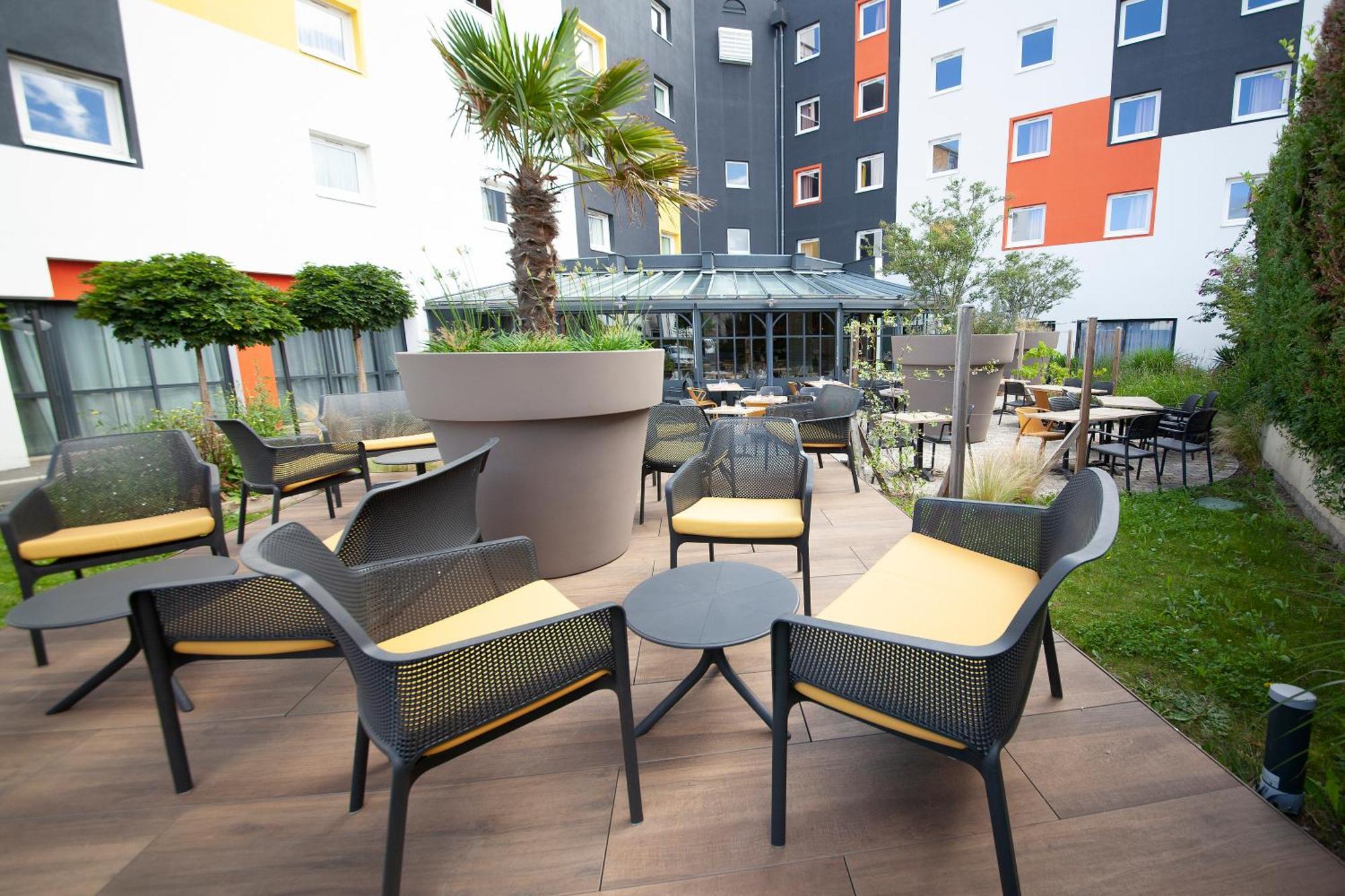 Comfort Hotel Clermont Saint Jacques Clermont-Ferrand Exterior foto